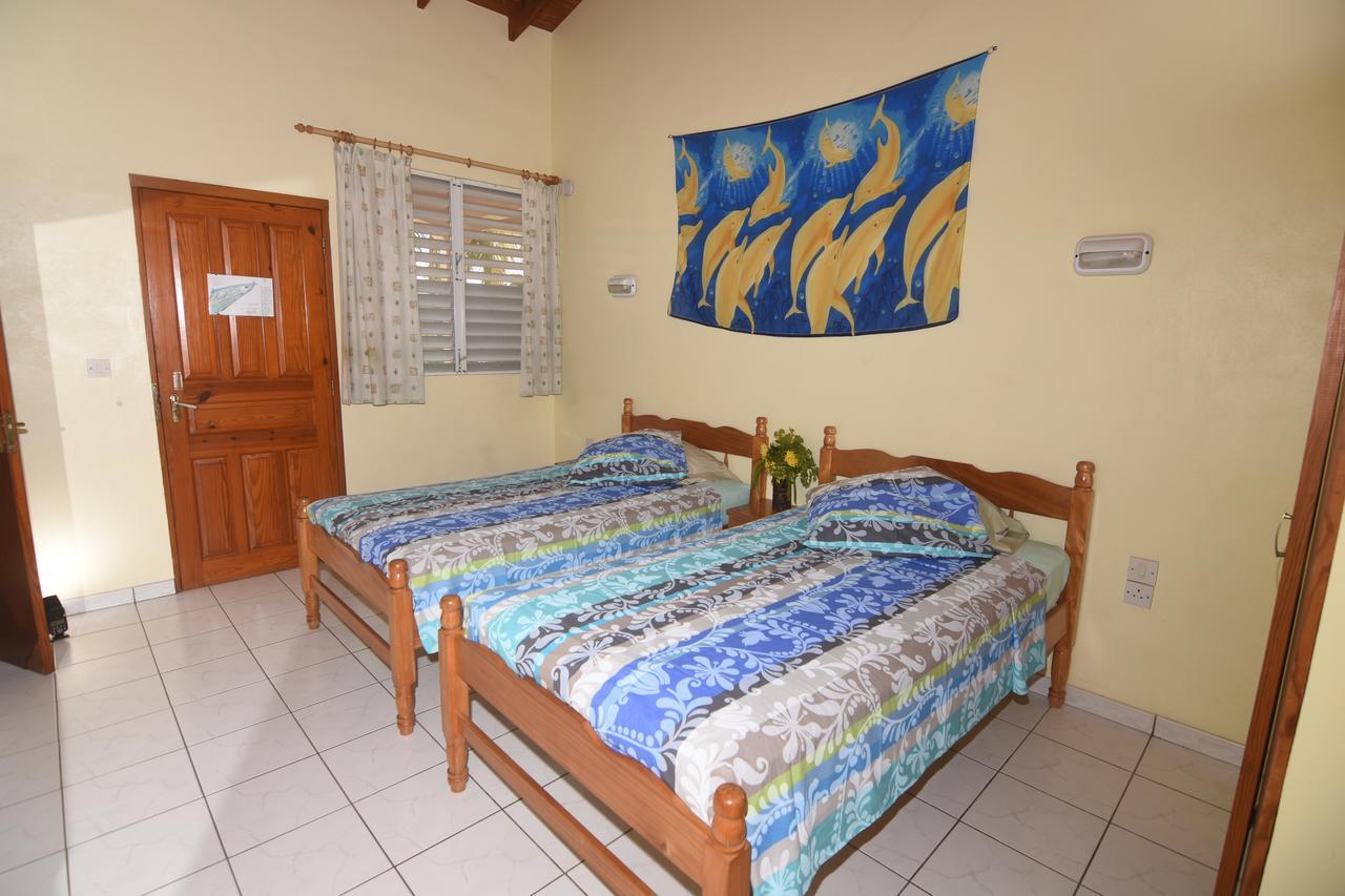 Sunset Bay Club All Inclusive Colihaut Exterior photo